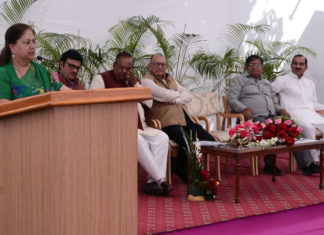बजट को लेकर मुख्यमंत्री राजे ने की विधायकों से चर्चा, जनता के समर्थन से फिर से बनाएंगे प्रदेश में भाजपा सरकार: सीएम राजे cm-raje