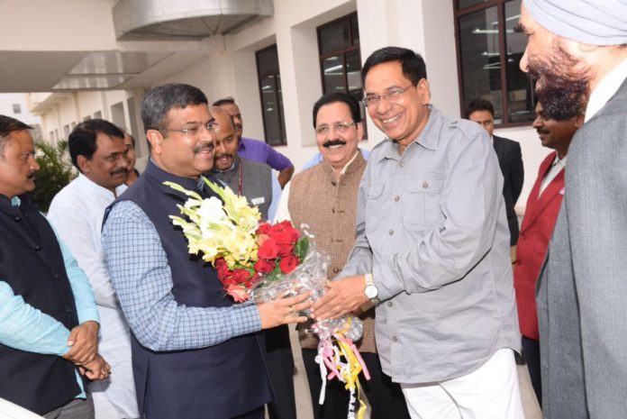 Union Minister Pradhan Praises Rajasthan's skill development