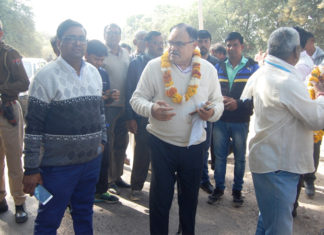 स्वच्छता के लिए 12 किलोमीटर तक पैदल चले यह जनाब और फिर …