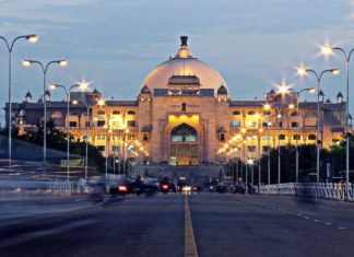 Rajasthan Government on path of Swachh Bharat Mission; punish the litter throwers in Jaipur