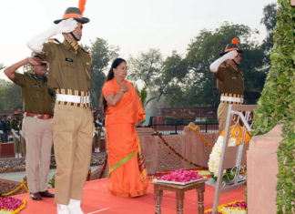 शहीद दिवस: शहीदों के जीवन से प्रेरणा लेकर देश-प्रदेश की उन्नति में योगदान दें- मुख्यमंत्री राजे news of rajasthan