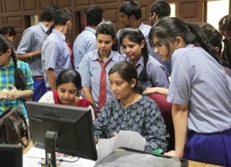 CBSE ने जारी किए 10वीं बोर्ड के नतीजे, बेटियों ने बाजी मारी news of rajasthan
