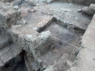 skeletons found at Juna Khera