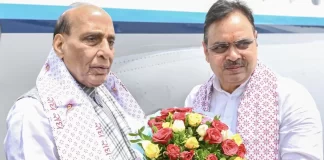 राजस्थान: मेड़ता में रक्षा मंत्री राजनाथ सिंह और CM भजनलाल शर्मा ने की ‘कारपूलिंग’, काफिले में दिखीं महज 6 गाड़ियां