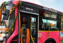 जयपुर में नई इलेक्ट्रिक बस में किसकी गलती से फंसी 30 यात्रियों की जान?